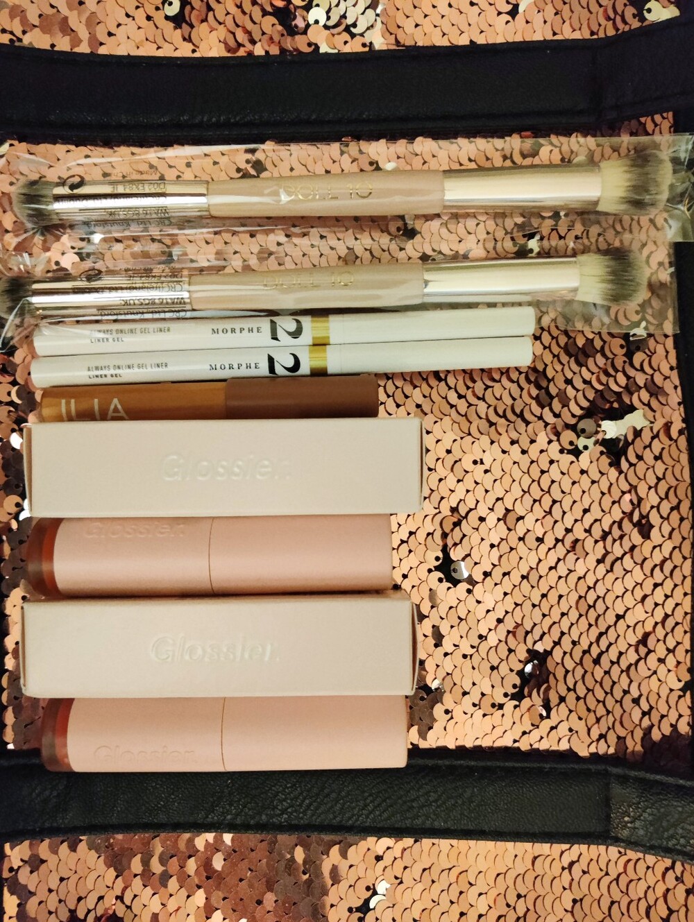 Bundle: Doll10 Brushes, Morphe Eyeliners, Ilia Lip Crayon, Glossier Lip Cremes